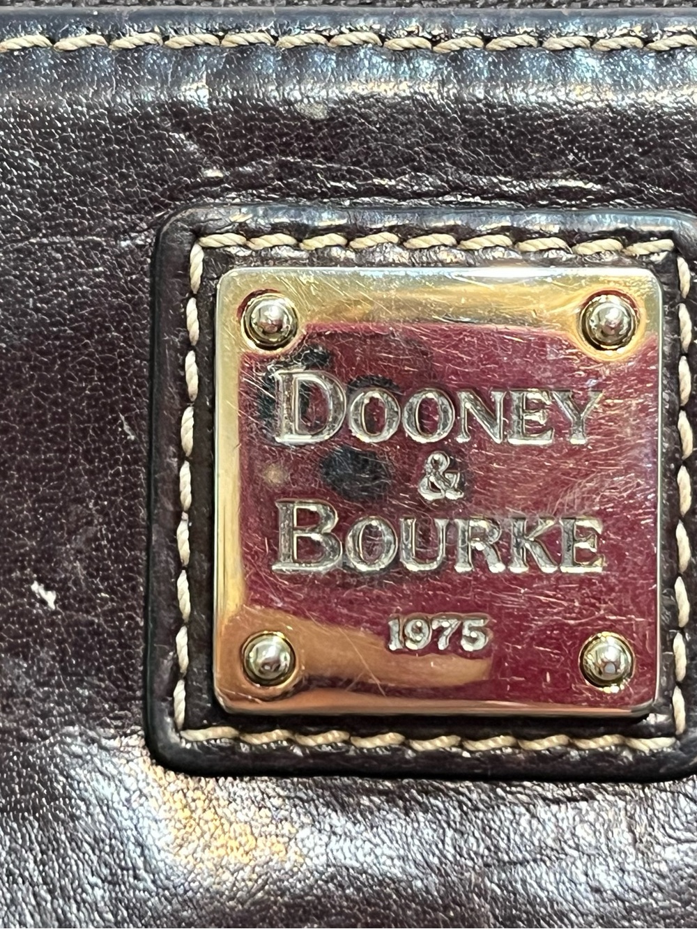 DOONEY & BOURKE 1975 Black Smooth Leather Zip-Around Clutch Wallet - Picture 3 of 9